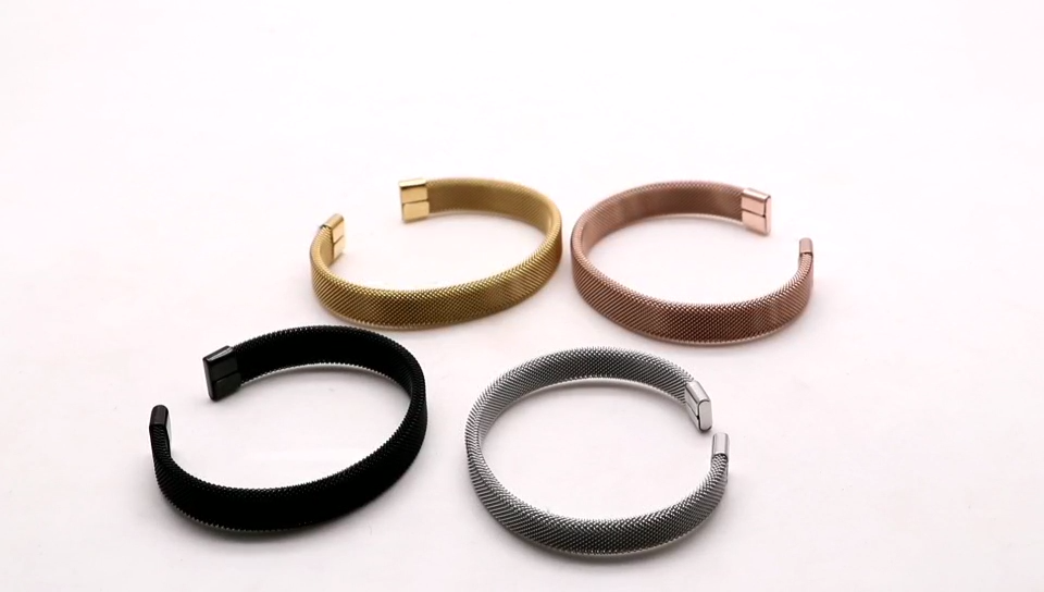 New girl simple bangle custom 316L stainless steel hollow ladies bracelet bangle,The cuffs can be customized color